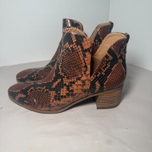 Franco‎ Sarto Women Roar Snake Embossed Notched Bootie Cognac Brown Size 9